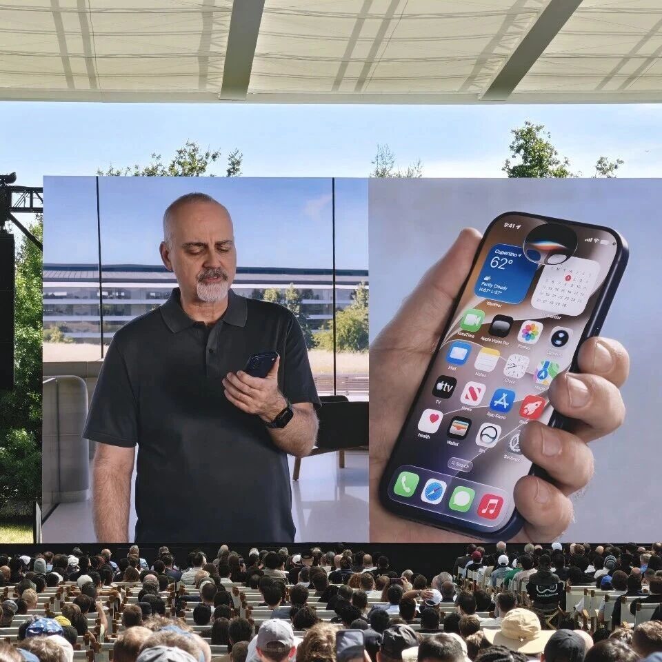 iOS 27 Siri大变身:独立App、多轮对话、灵动岛深度整合 iOS 27 Siri大变身:独立App、多轮对话、灵动岛深度整合
